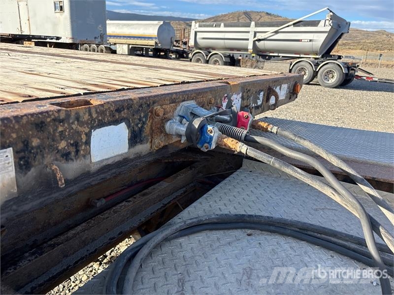 Doepker 28 ft T/A Super B-Train Pup Flatbed Trailer Anhænger med lad/Flatbed