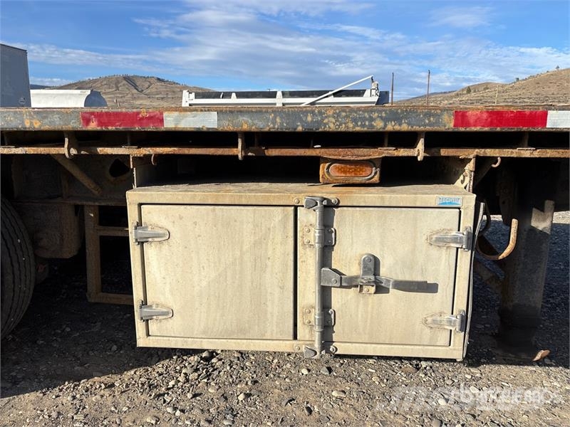 Doepker 28 ft T/A Super B-Train Pup Flatbed Trailer Anhænger med lad/Flatbed