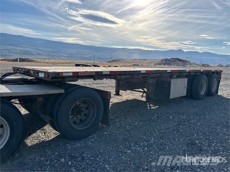 Doepker 28 ft T/A Super B-Train Pup Flatbed Trailer Anhænger med lad/Flatbed