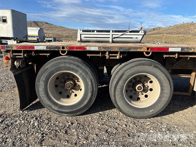 Doepker 28 ft T/A Super B-Train Pup Flatbed Trailer Anhænger med lad/Flatbed