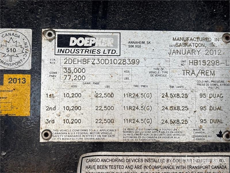 Doepker 32 ft Tri/A Lead Flatbed Trailer مقطوروات مسطحة/مفصلية الجوانب