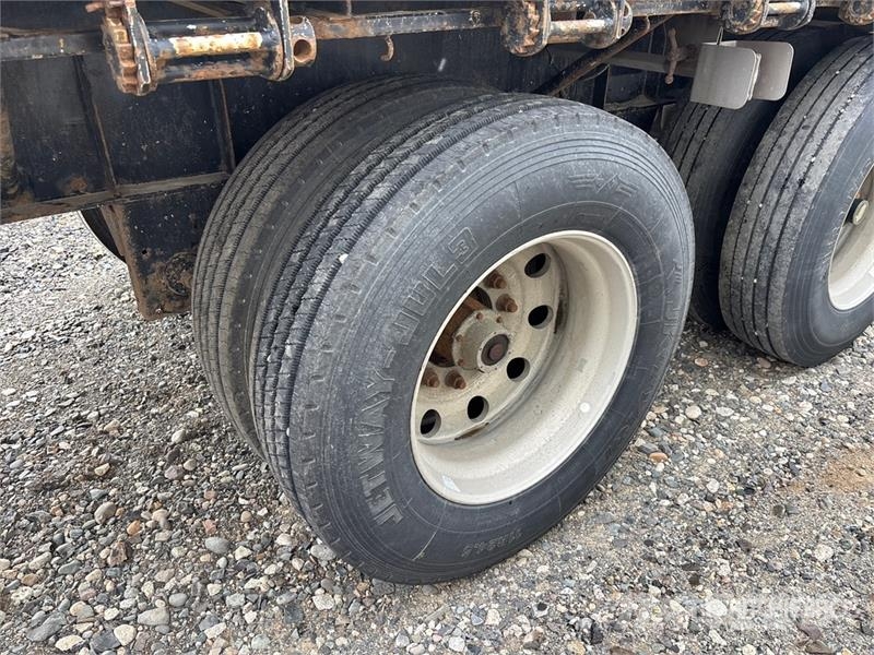 Doepker 32 ft Tri/A Lead Flatbed Trailer مقطوروات مسطحة/مفصلية الجوانب
