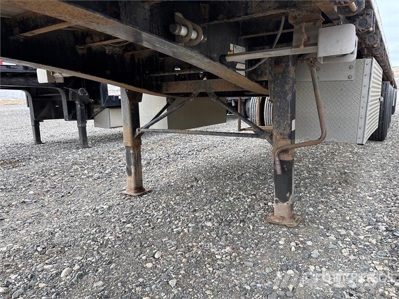Doepker 32 ft Tri/A Lead Flatbed Trailer مقطوروات مسطحة/مفصلية الجوانب