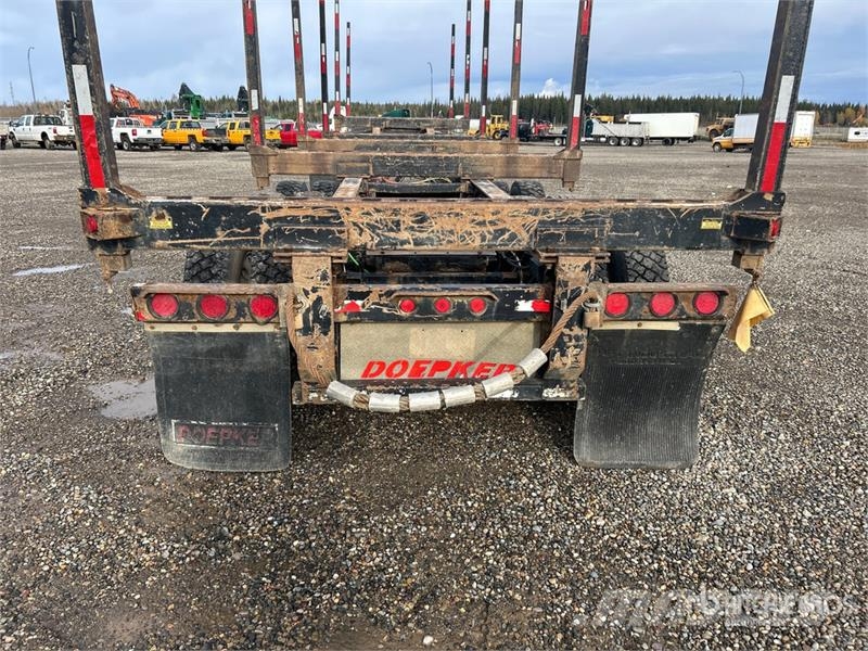Doepker 51 ft Tri/A Hayrack Log Trailer Timber trailers