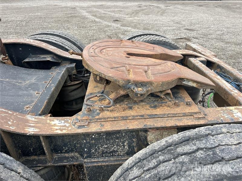 Doepker T/A B-Train Super B Lead Log Trailer مقطورات أشجار