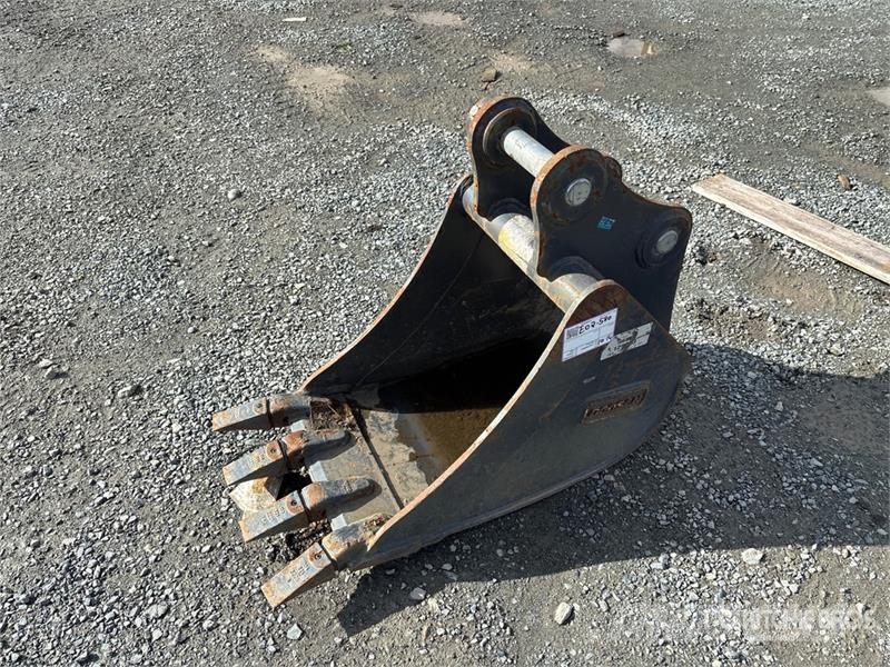Doosan 18 in Digging Excavator Bucket دلاء