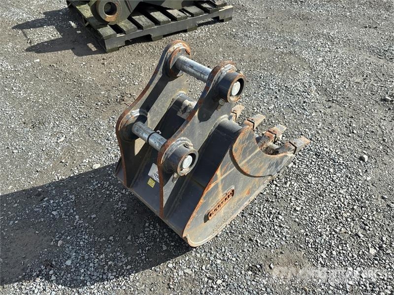 Doosan 18 in Digging Excavator Bucket دلاء