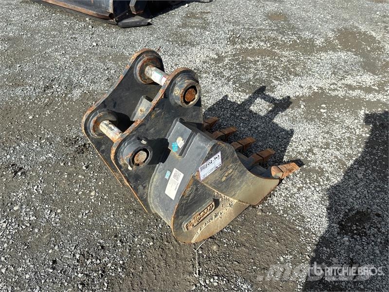 Doosan 24 in Excavator Bucket دلاء