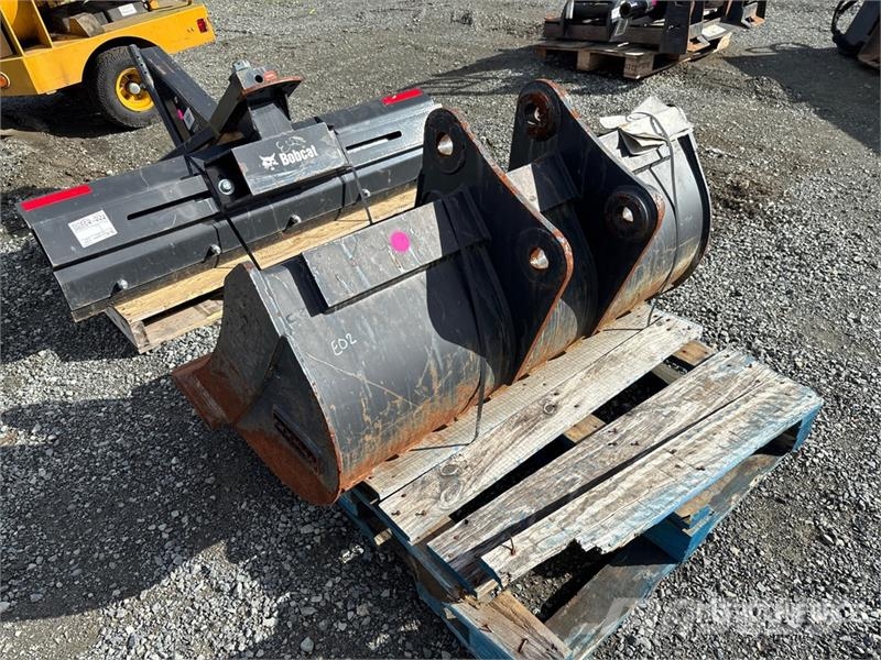 Doosan 48 in Cleanup Excavator Bucket دلاء