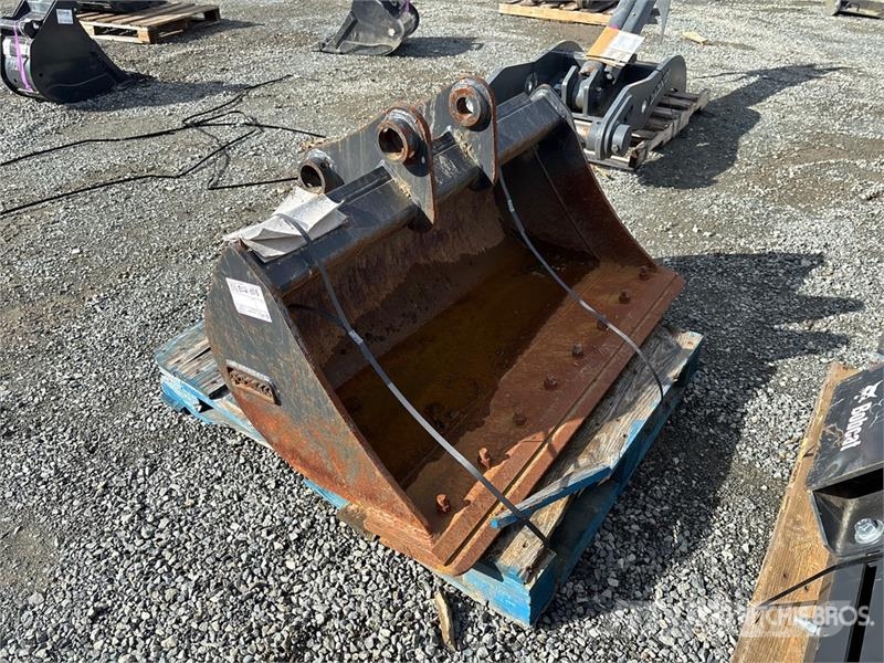 Doosan 48 in Cleanup Excavator Bucket دلاء