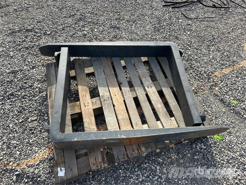 Doosan 48 in Fork Tines (Unused) Andre komponenter