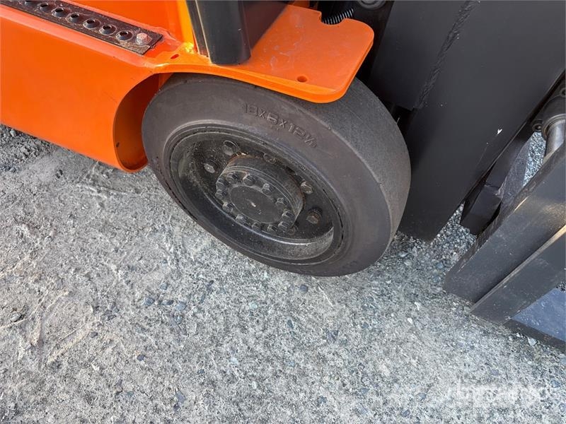 Doosan BC18S-5 2950 lb Electric Forklift Električni viličari