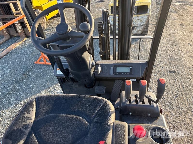 Doosan BC18S-5 2950 lb Electric Forklift Elektromos targoncák