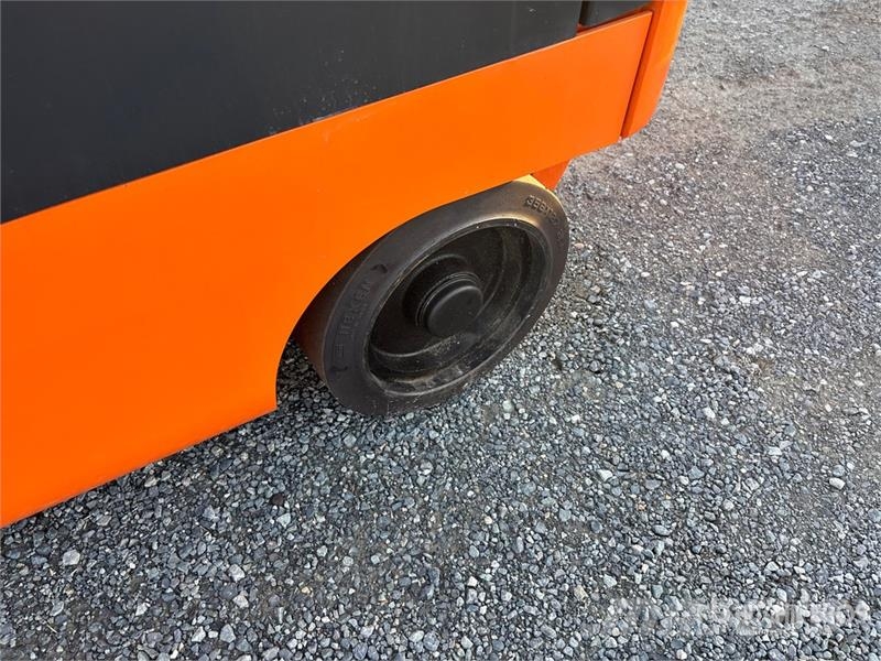 Doosan BC18S-5 2950 lb Electric Forklift Električni viličari