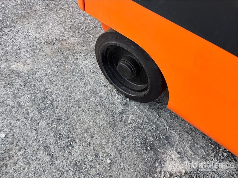 Doosan BC18S-5 2950 lb Electric Forklift Električni viličari