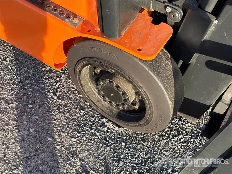 Doosan BC18S-5 2950 lb Electric Forklift Elektromos targoncák