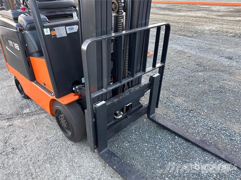 Doosan BC18S-5 2950 lb Electric Forklift Električni viličari