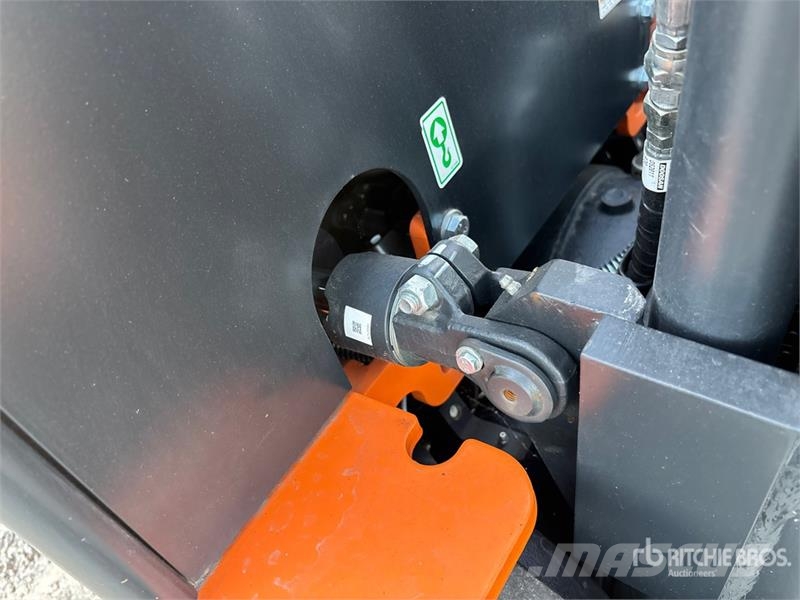 Doosan BC18S-5 2950 lb Electric Forklift Električni viličari