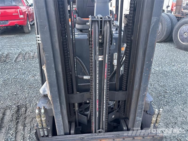 Doosan BC25S-7 4800 lb Electric Forklift شاحنات ذات رافعات شوكية تعمل بالكهرباء