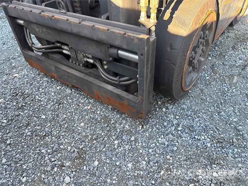 Doosan BC25S-7 4800 lb Electric Forklift バッテリーフォークリフト