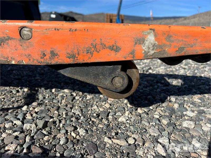 Doosan BW23S 4500 lb Electric Pallet Jack Ručni paletar
