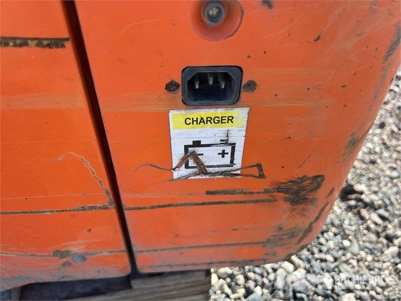 Doosan BW23S 4500 lb Electric Pallet Jack Ručni paletar