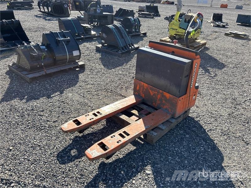 Doosan BW23S 4500 lb Electric Pallet Jack Ručni paletar