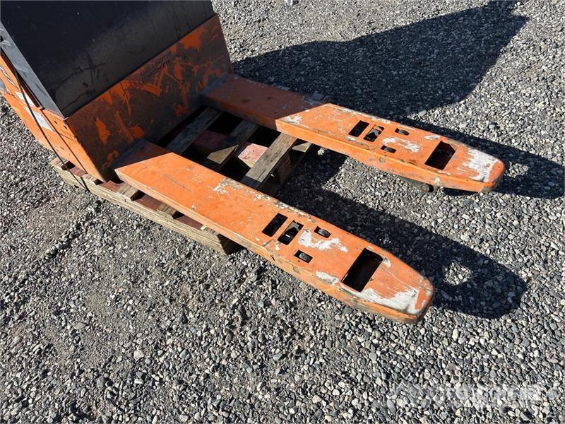 Doosan BW23S 4500 lb Electric Pallet Jack Ručni paletar