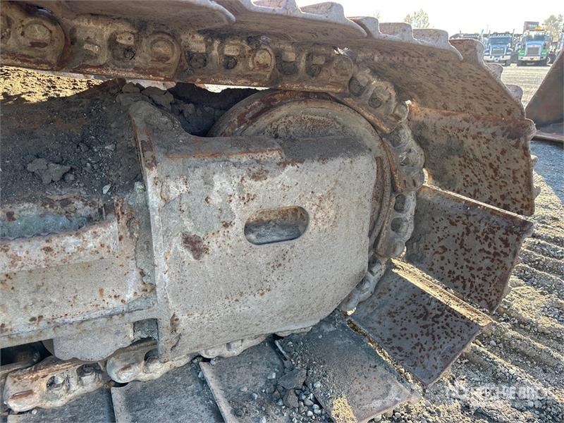 Doosan DX225 LC Tracked Excavator Pásové rýpadlá