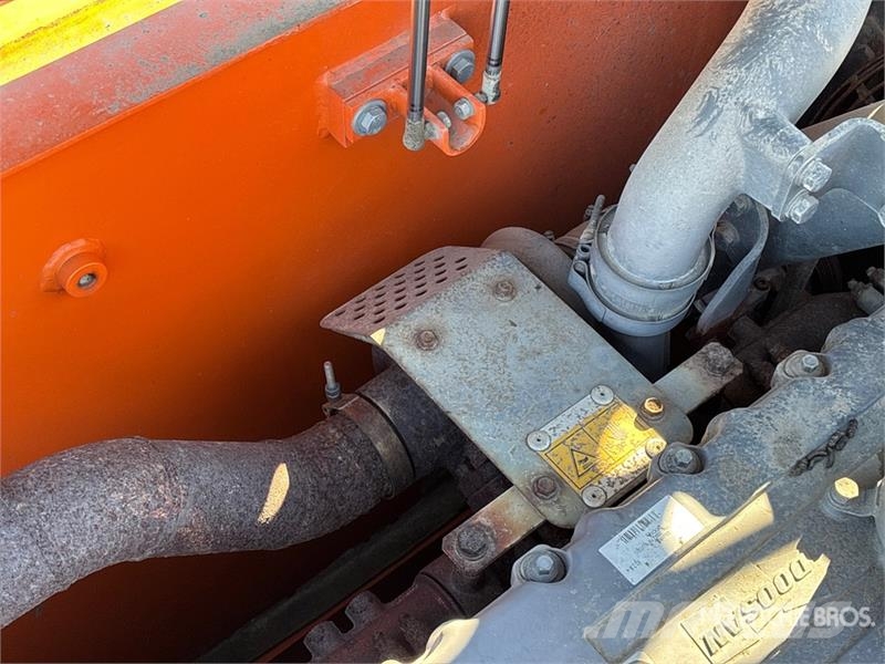 Doosan DX225 LC Tracked Excavator Paletli ekskavatörler