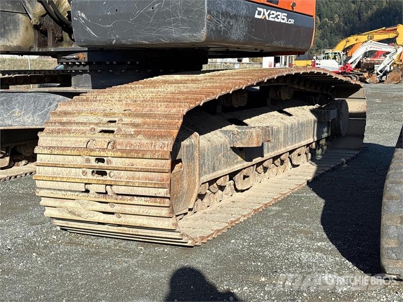 Doosan DX325LCR-5 Tracked Excavator Lánctalpas kotrók