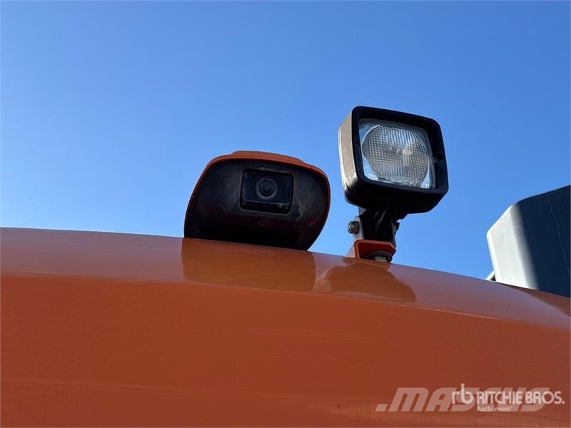 Doosan DX325LCR-5 Tracked Excavator Lánctalpas kotrók