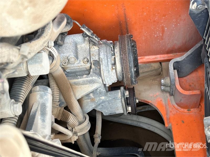 Doosan DX420LC Tracked Excavator Kāpurķēžu ekskavatori