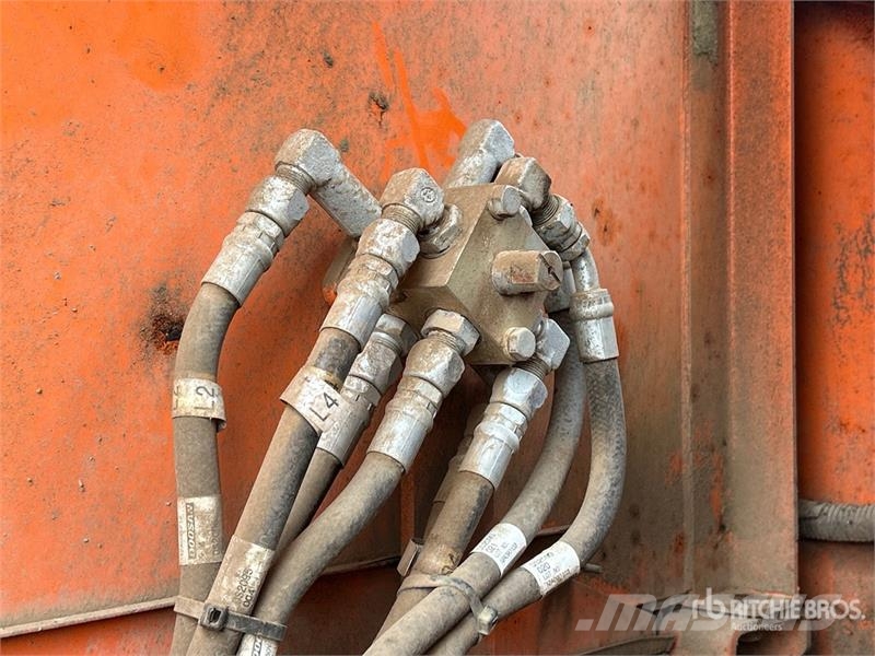Doosan DX420LC Tracked Excavator Kāpurķēžu ekskavatori