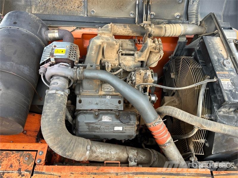 Doosan DX420LC Tracked Excavator Kāpurķēžu ekskavatori