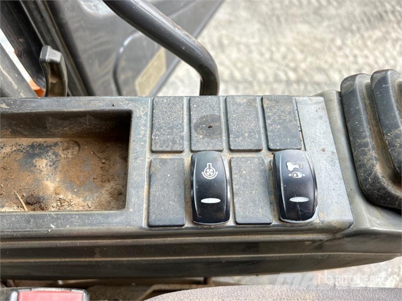Doosan DX420LC Tracked Excavator Kāpurķēžu ekskavatori