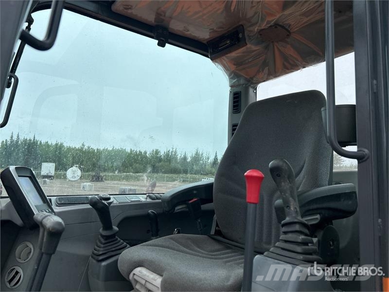 Doosan DX85R-3 大型油圧ショベル12t以上(パワーショベル・ユンボ)