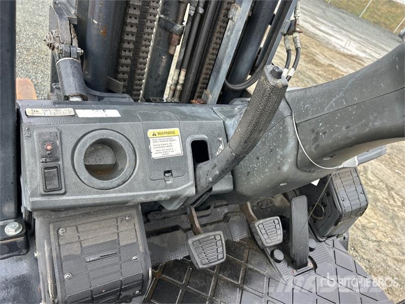Doosan G25N-7 3850 lb Pneumatic Tire Forklift Інше