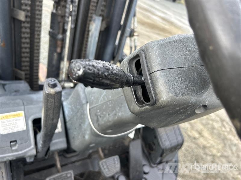 Doosan G25N-7 3850 lb Pneumatic Tire Forklift Інше