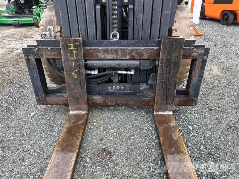 Doosan G25N-7 3850 lb Pneumatic Tire Forklift Інше