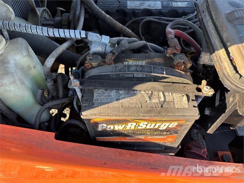 Doosan G25P-5 4800 lb Pneumatic Tire Forklift Targoncák-Egyéb