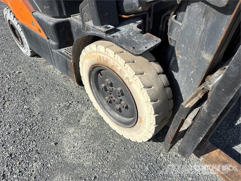 Doosan G25P-7DF 4600 lb Cushion Tire Forklift Viličari - ostalo