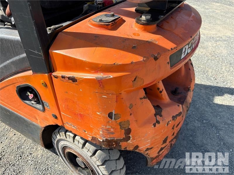 Doosan G25P-7DF 4600 lb Forklift Targoncák-Egyéb