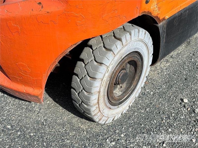 Doosan G25P-7DF Cushion Tire Forklift フォークリフト - その他