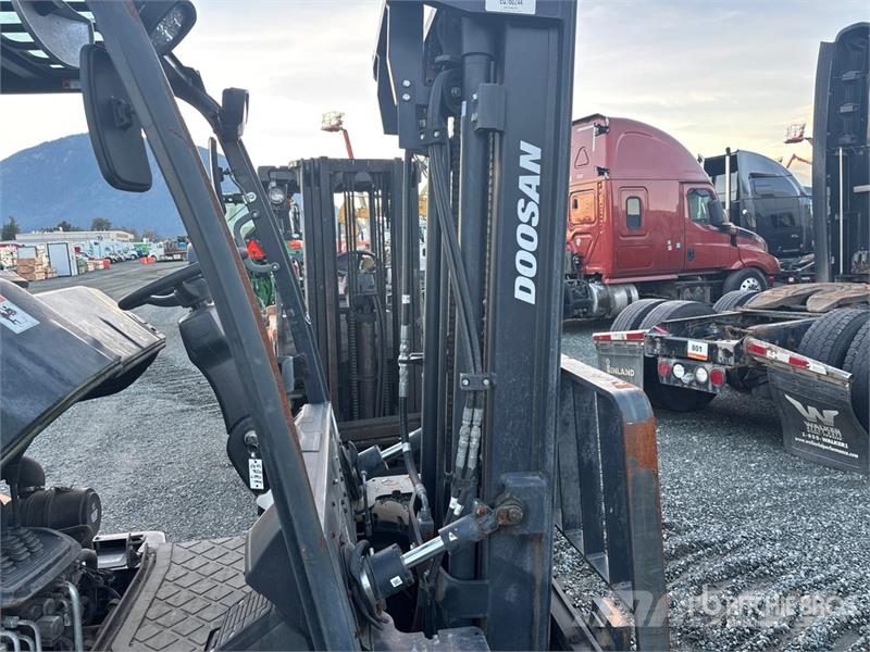 Doosan G30E-7 5500 lb Cushion Tire Forklift شاحنات ذات رافعات شوكية - أخرى