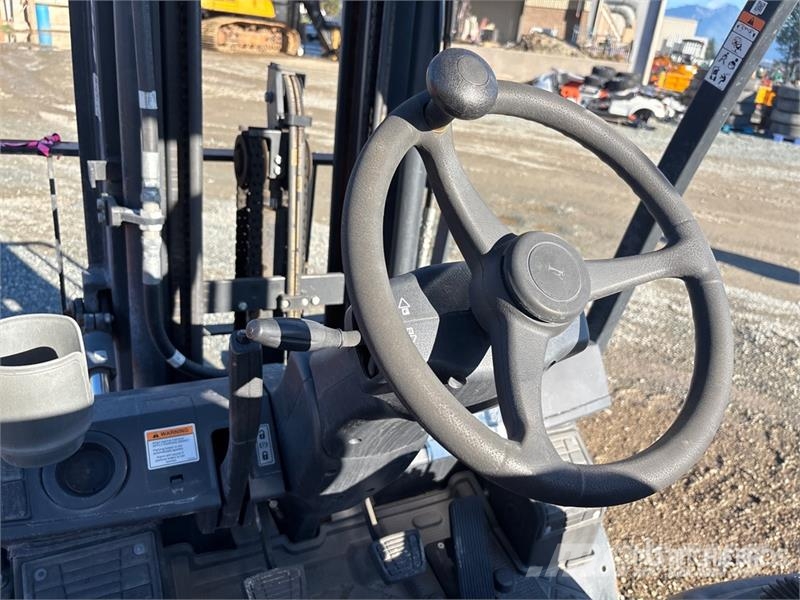 Doosan G30E-7 5500 lb Cushion Tire Forklift Carrelli elevatori-Altro