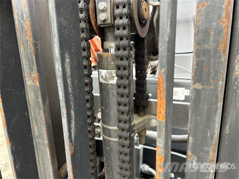 Doosan G30E-7 5500 lb Cushion Tire Forklift Kahveltõstukid - muud