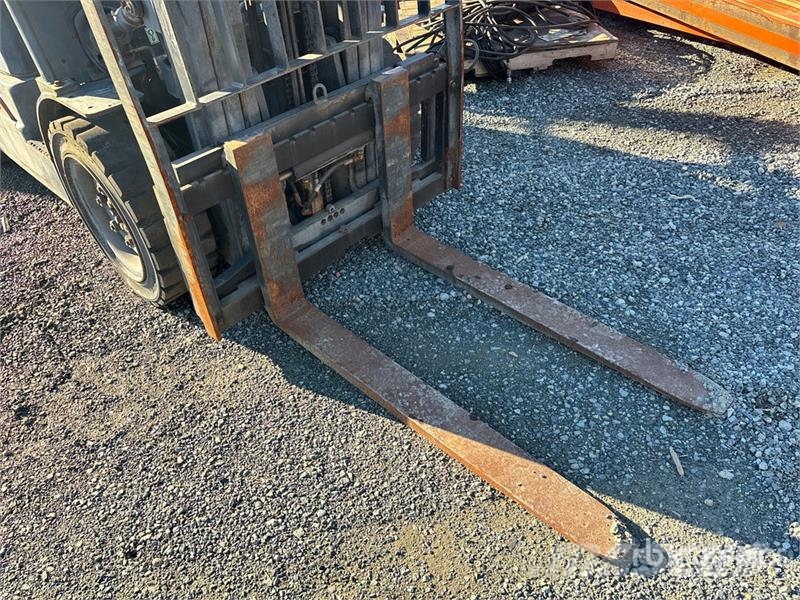 Doosan G30E-7 5500 lb Cushion Tire Forklift Carrelli elevatori-Altro