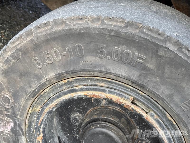 Doosan G35C-5 6450 lb Cushion Tire Forklift Інше