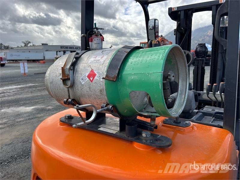 Doosan G35C-5 6450 lb Cushion Tire Forklift Інше